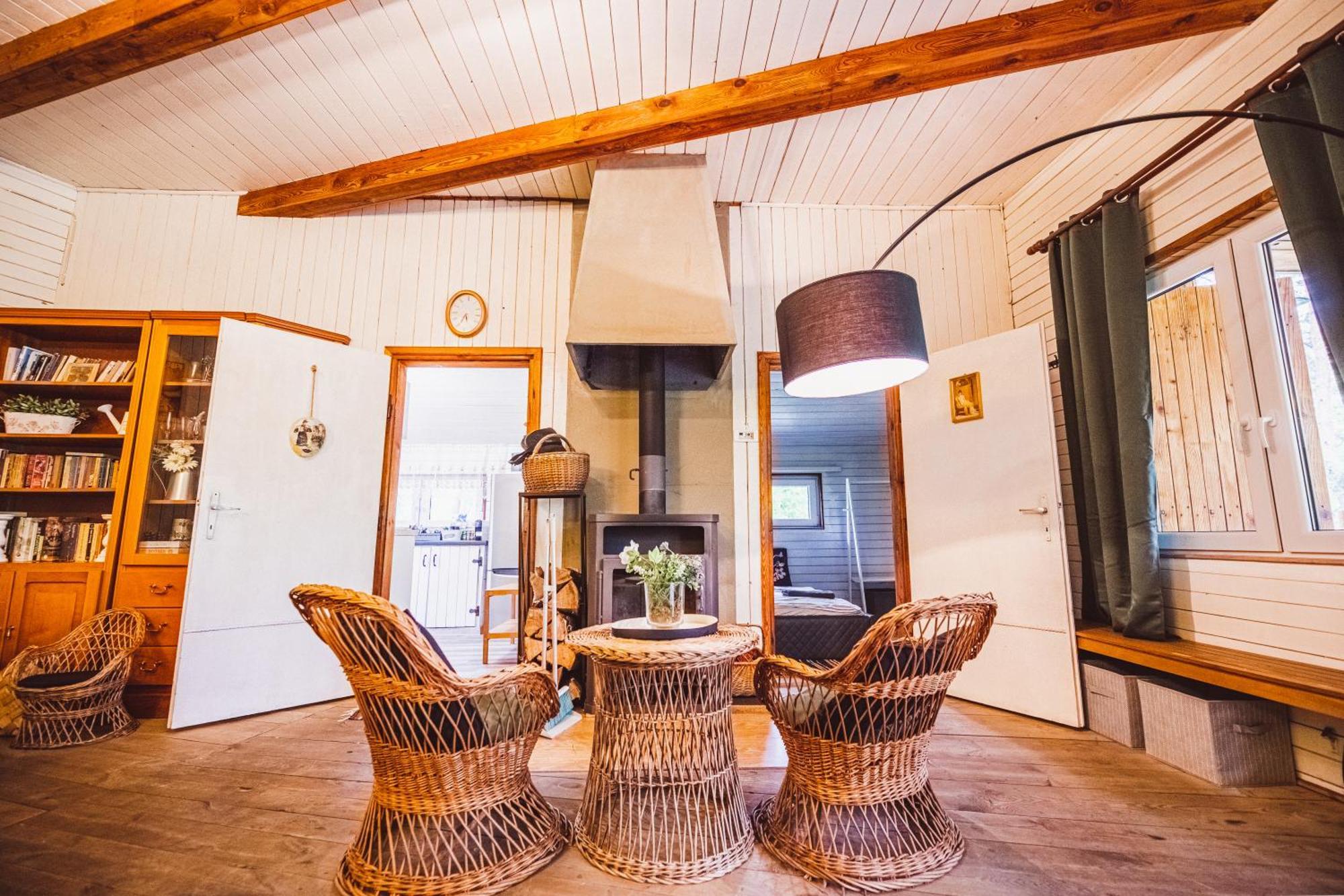 Cozy Nature Retreat With Patio Fireplace Garden Maciejowice Exteriör bild
