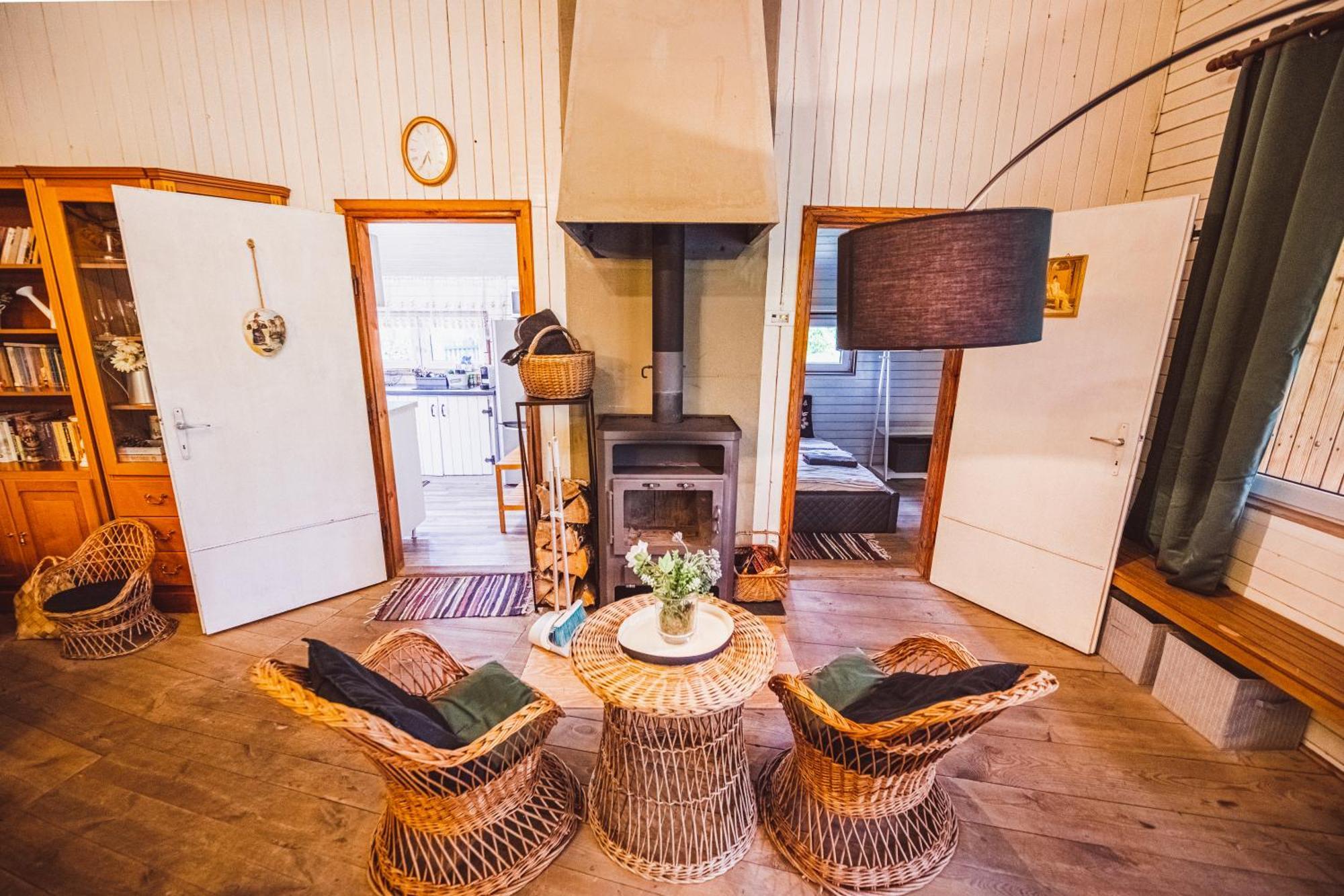 Cozy Nature Retreat With Patio Fireplace Garden Maciejowice Exteriör bild