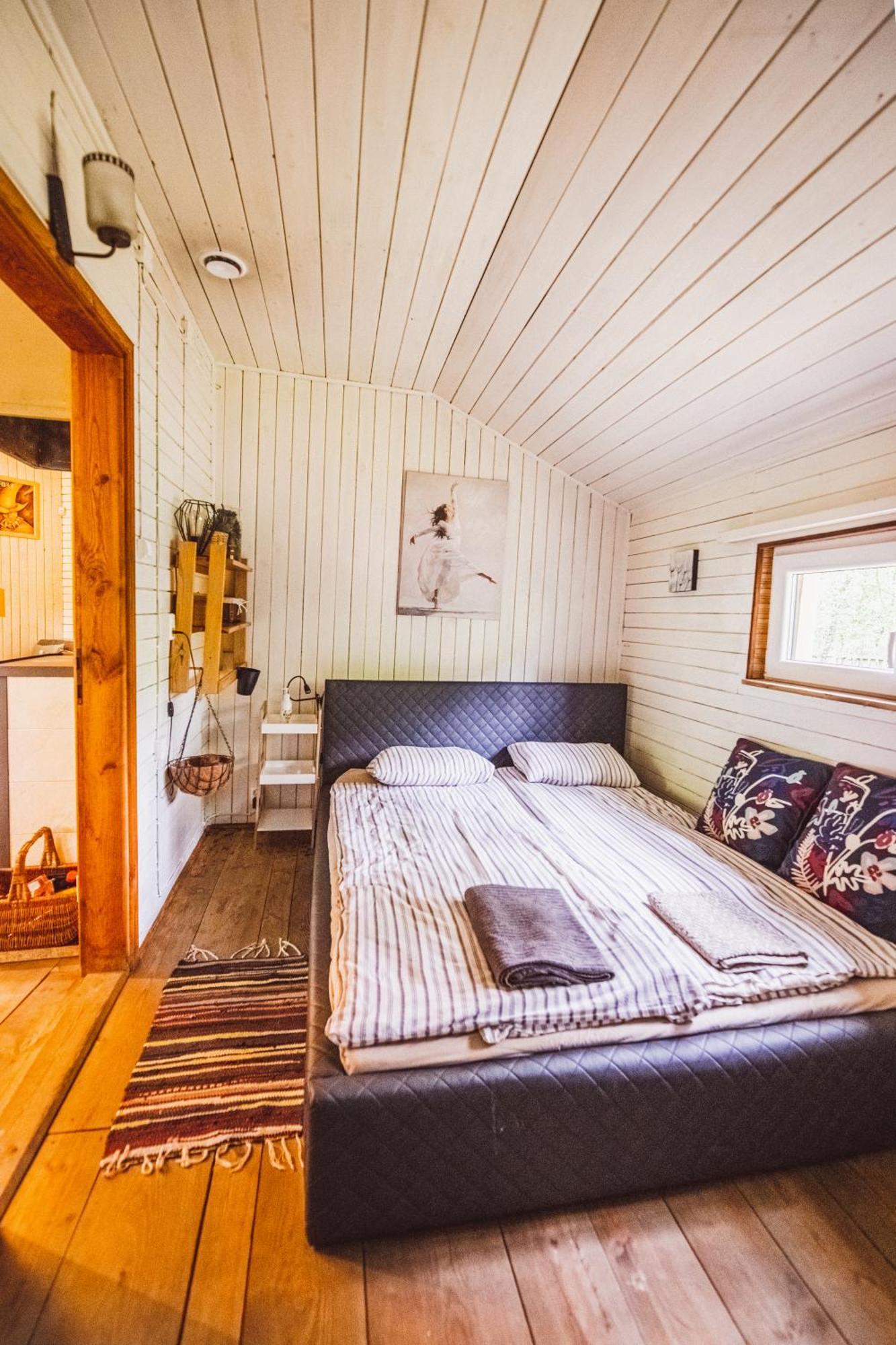 Cozy Nature Retreat With Patio Fireplace Garden Maciejowice Exteriör bild