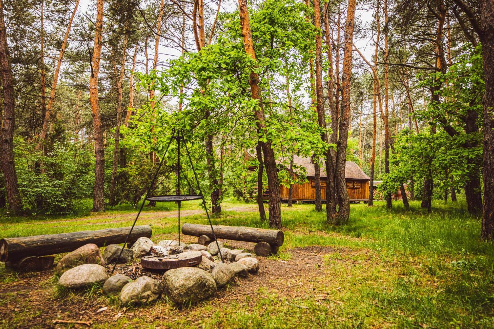 Cozy Nature Retreat With Patio Fireplace Garden Maciejowice Exteriör bild